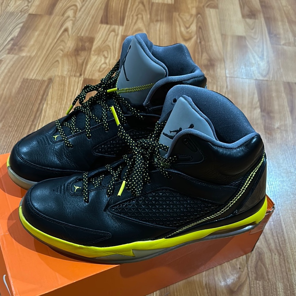 Nike Men's Air Jordan Flight Remix Shoes Sports 679680 070 Training Black - Picture 3 of 6